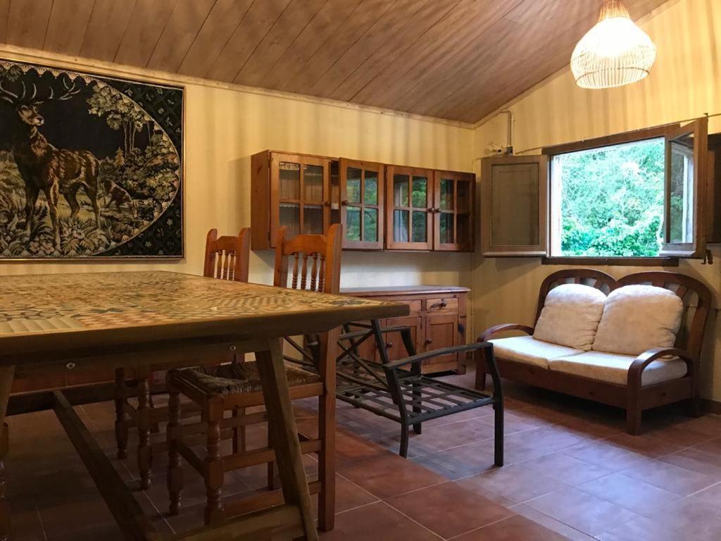 Els Avets De La Muga Bed & Breakfast Sant Llorenc de la Muga Екстериор снимка