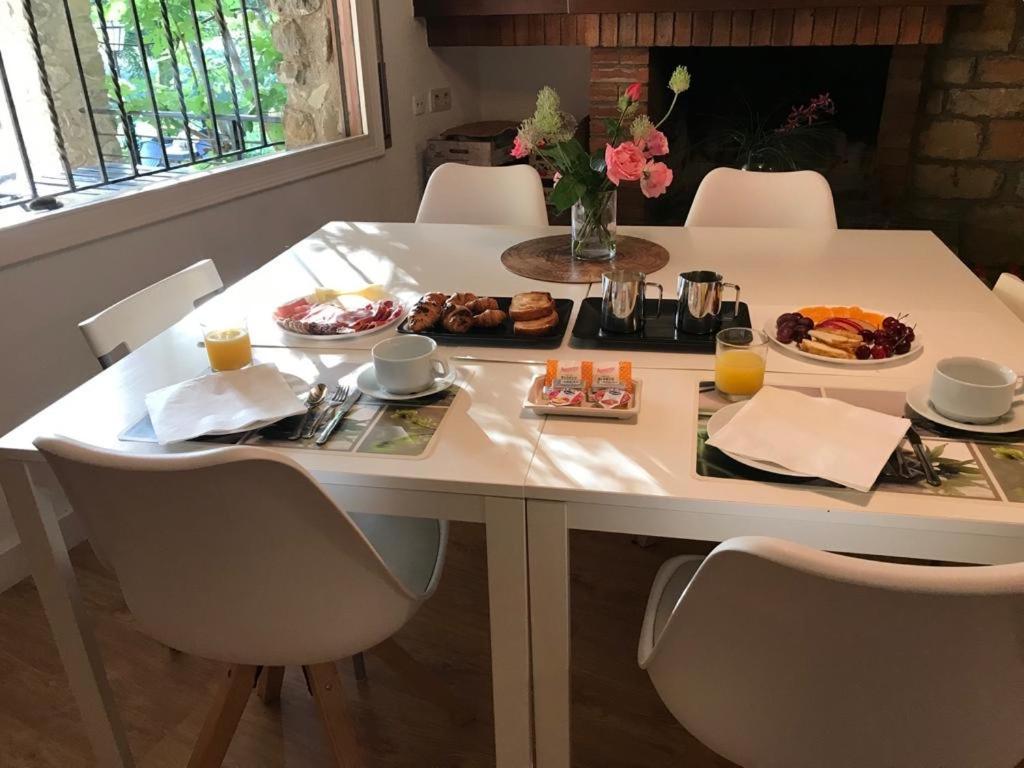 Els Avets De La Muga Bed & Breakfast Sant Llorenc de la Muga Екстериор снимка