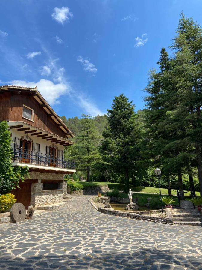 Els Avets De La Muga Bed & Breakfast Sant Llorenc de la Muga Екстериор снимка